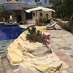 Villa De Michanna