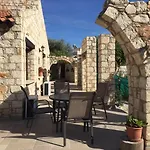 De Michanna Villa Anarita