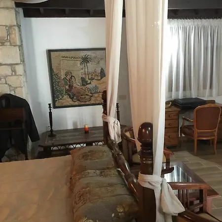 De Michanna Villa Anarita